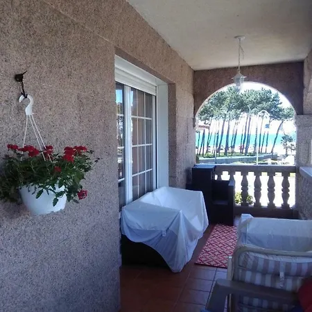 Piso En Playa Samil アパート *
